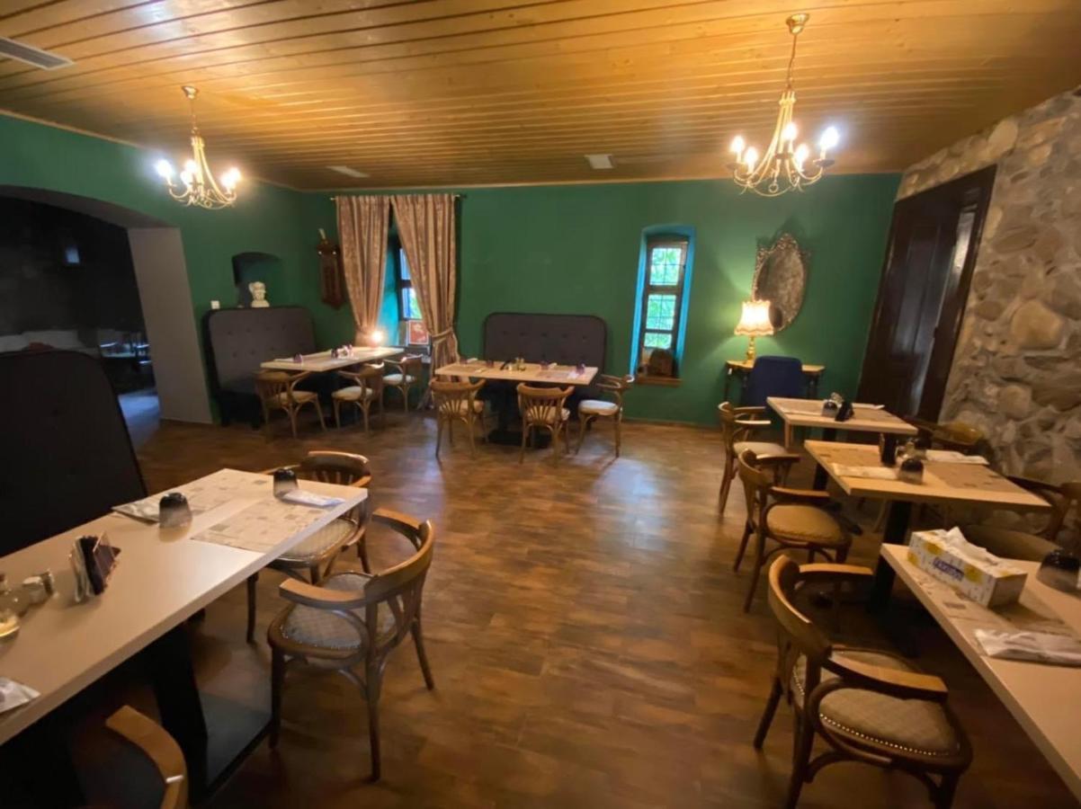 La Mosie Hotell Haţeg Eksteriør bilde